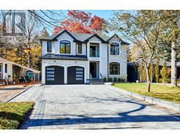 24 LARWOOD BOULEVARD, Toronto, Ontario