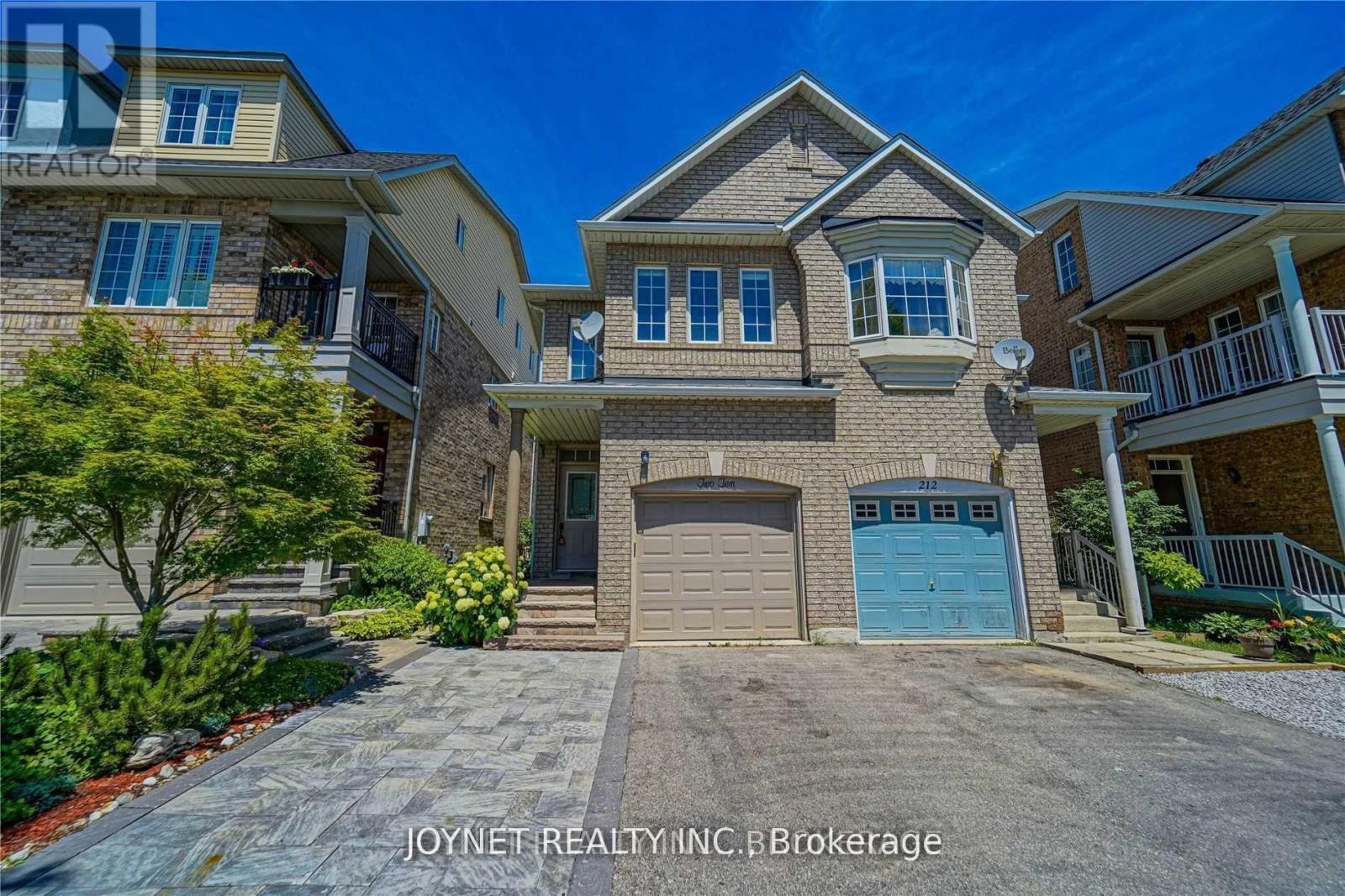 210 Maple Sugar Lane, Vaughan, Ontario L4J 8V3 - Photo 2 - N12524802