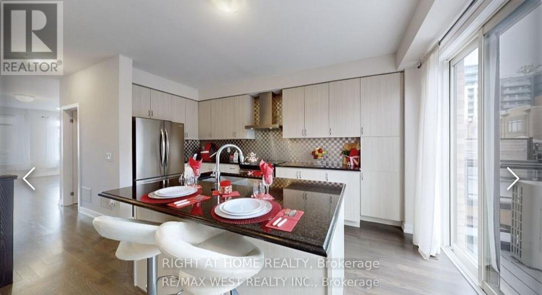 46 Troon Avenue, Vaughan, Ontario L6A 4Z2 - Photo 7 - N12524816