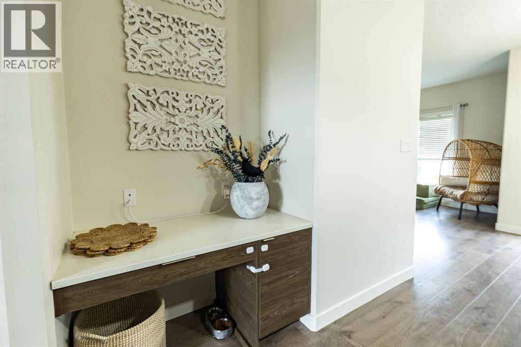 1015 Mt Sundance Manor W, Lethbridge, Alberta  T1J 5J9 - Photo 4 - A2268900