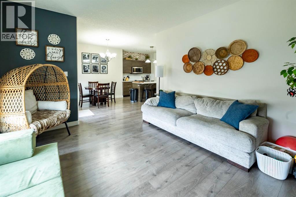 1015 Mt Sundance Manor W, Lethbridge, Alberta  T1J 5J9 - Photo 7 - A2268900