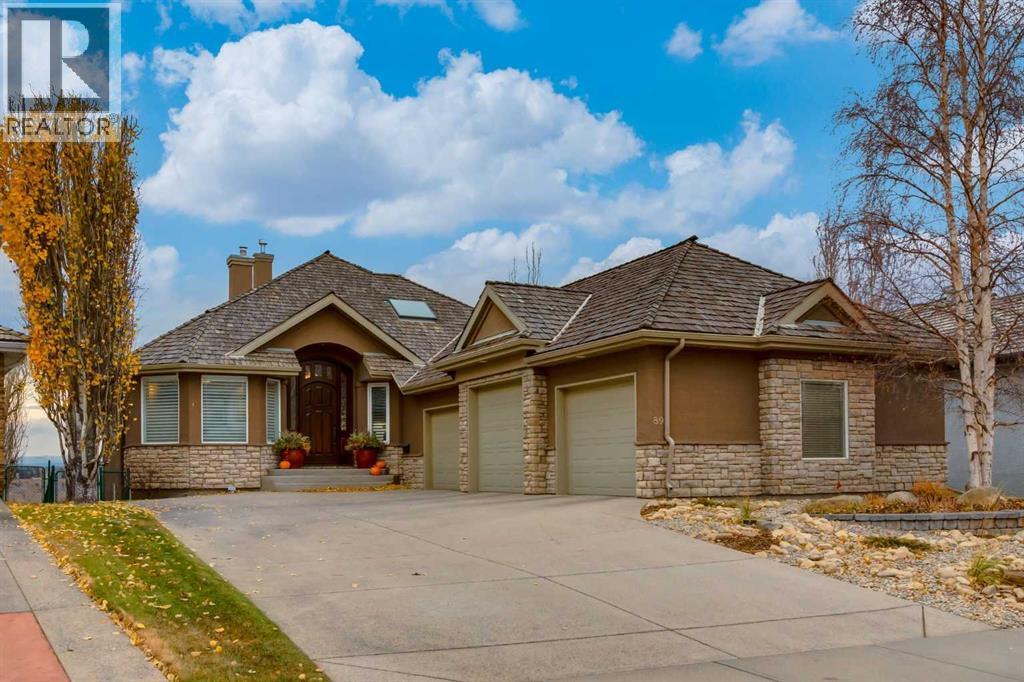 Property at 89 Mt Douglas Circle SE image 2