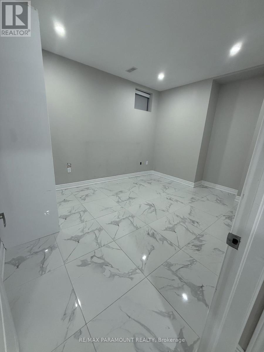 19 Abigail Grace Crescent, Brampton, Ontario  L6X 5R2 - Photo 11 - W12524808