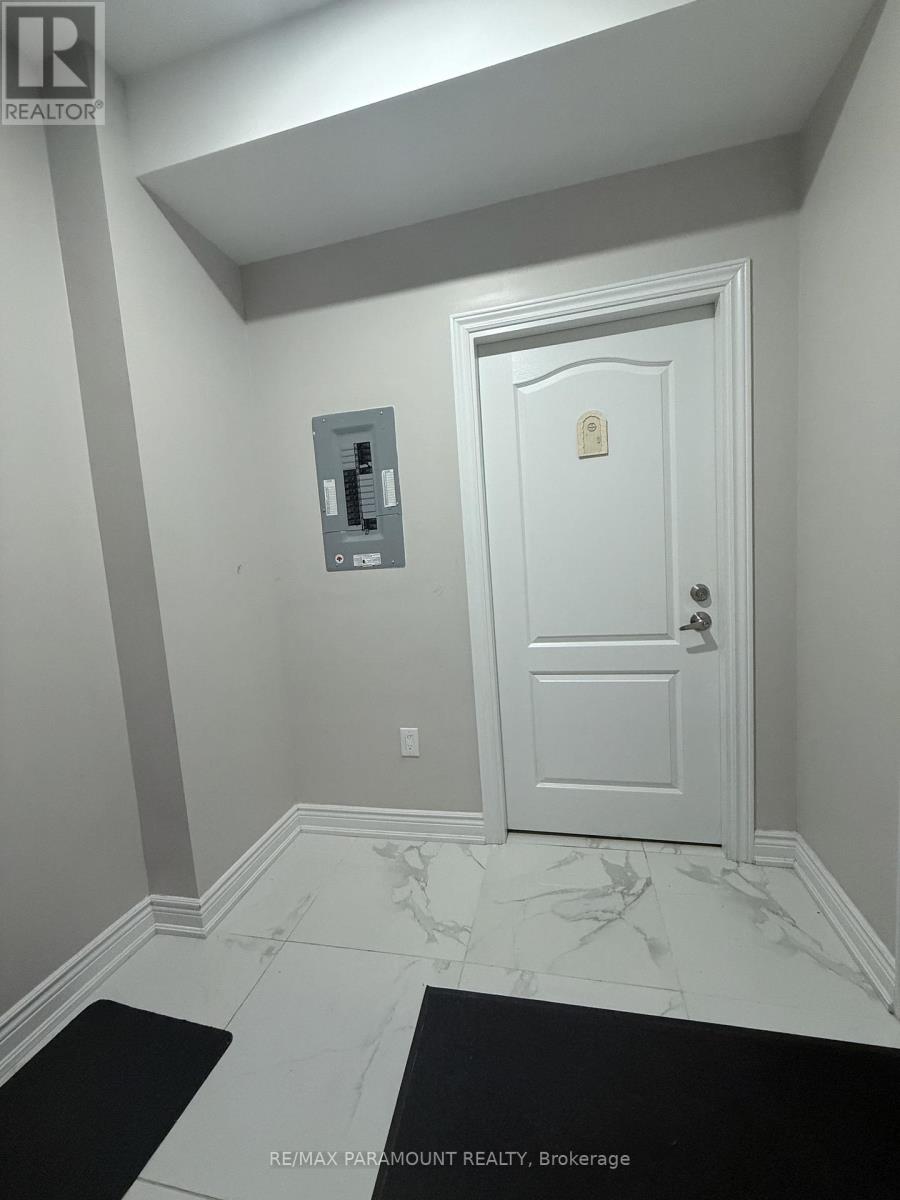 19 Abigail Grace Crescent, Brampton, Ontario  L6X 5R2 - Photo 2 - W12524808