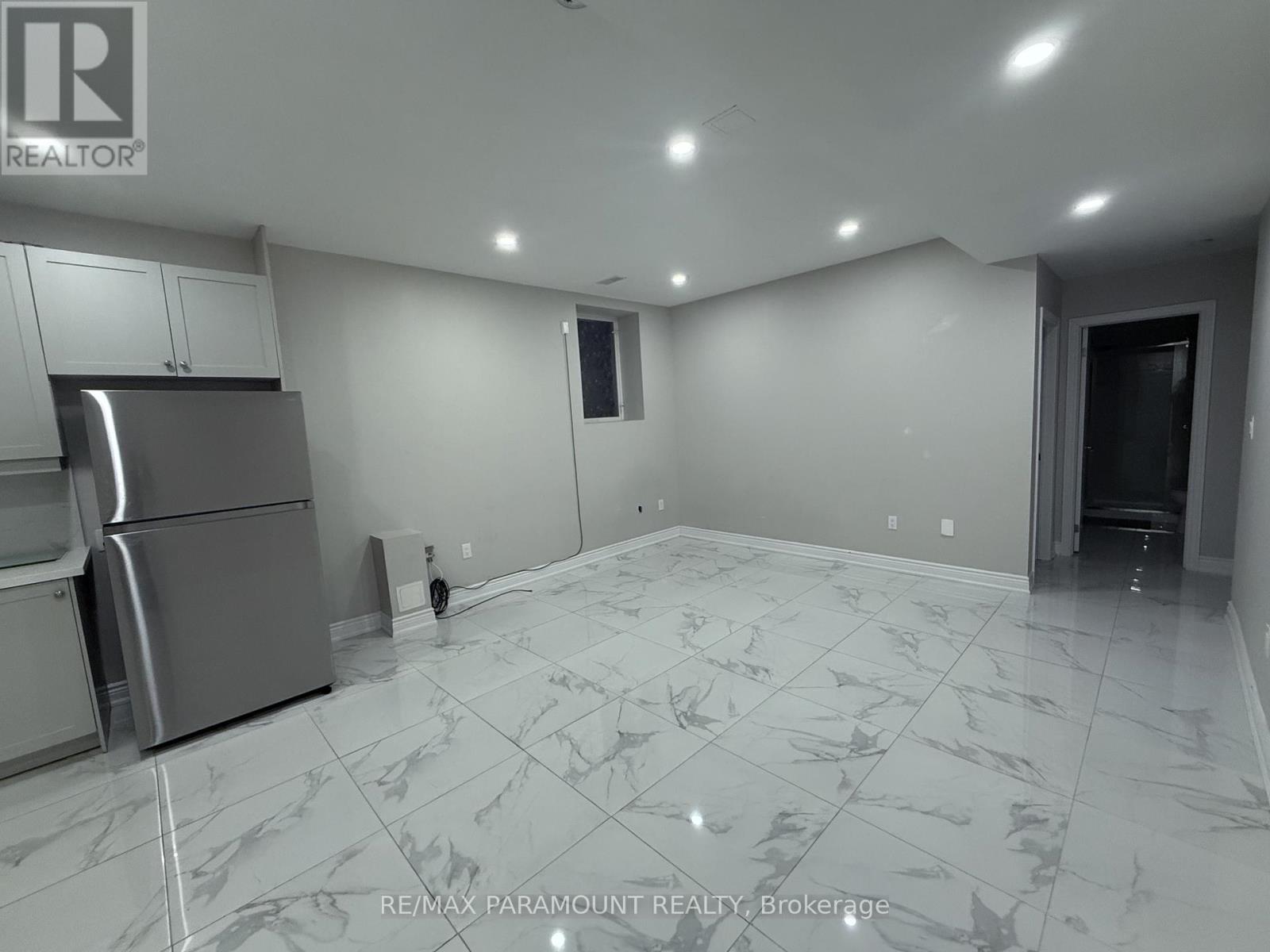 19 Abigail Grace Crescent, Brampton, Ontario  L6X 5R2 - Photo 5 - W12524808