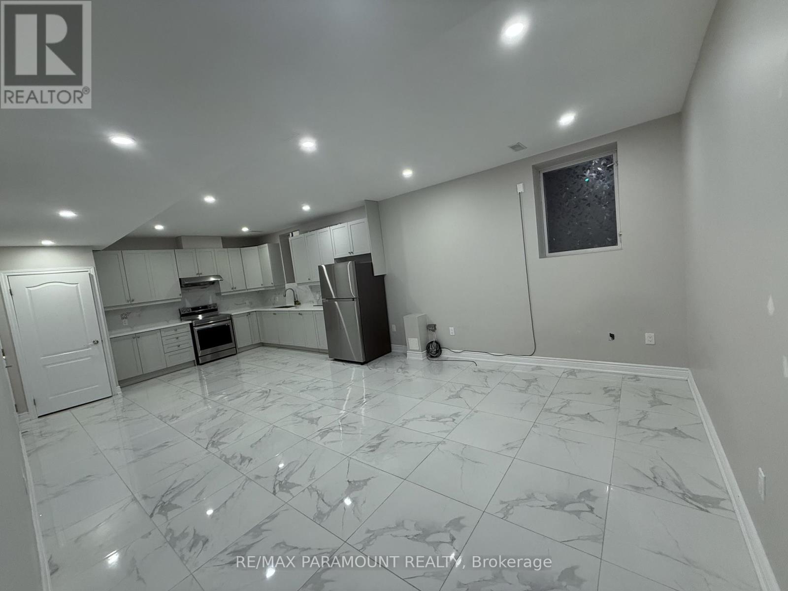 19 Abigail Grace Crescent, Brampton, Ontario  L6X 5R2 - Photo 6 - W12524808