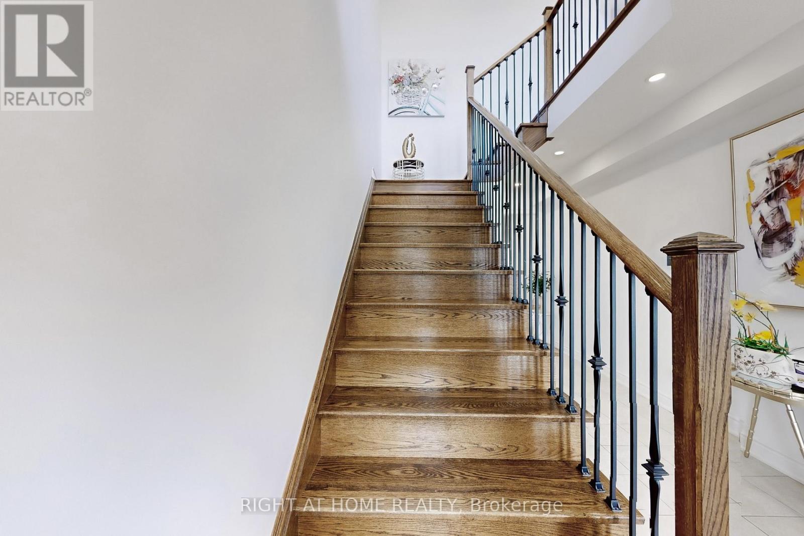 423 Grindstone Trail, Oakville, Ontario  L6H 0S1 - Photo 17 - W12524818