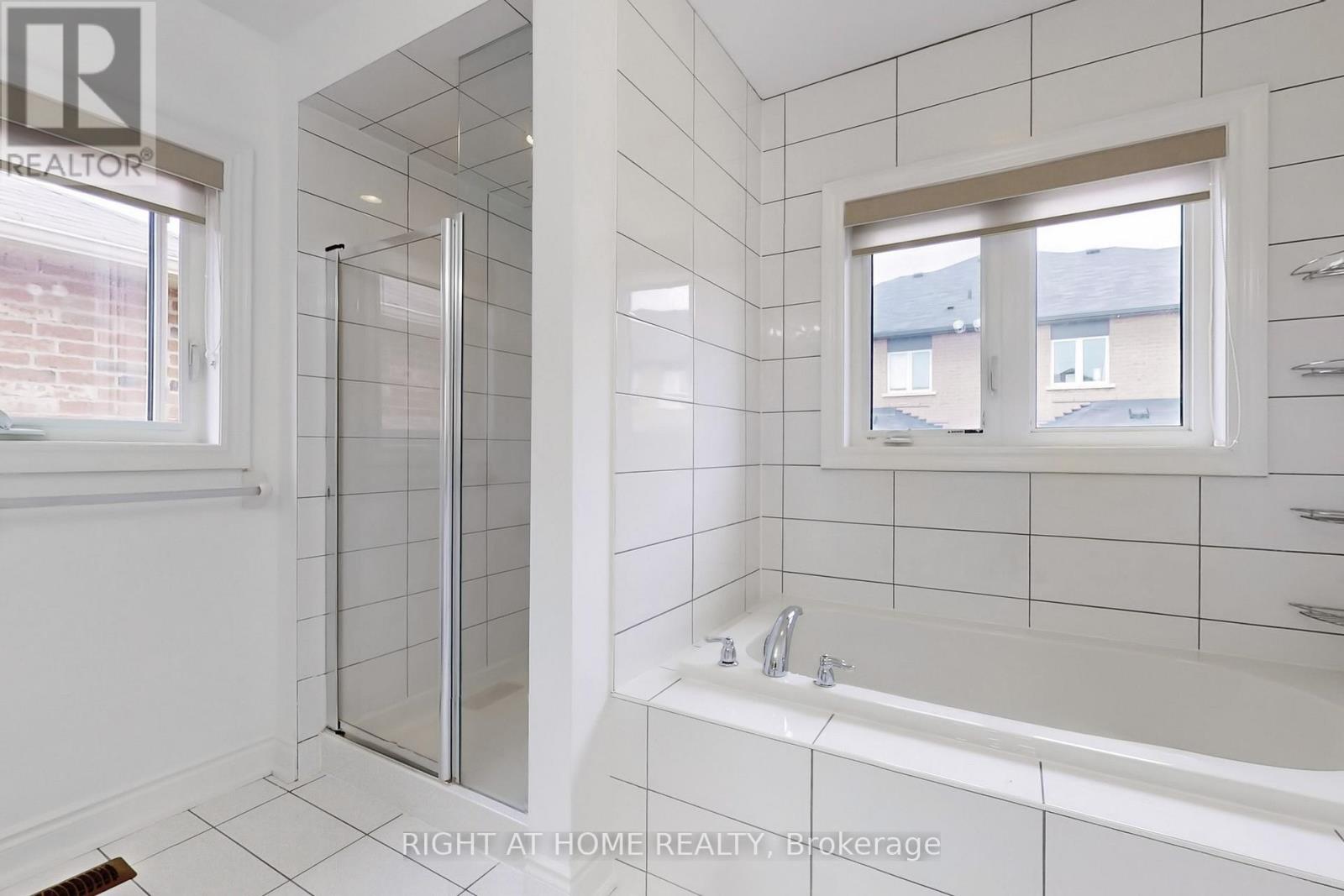 423 Grindstone Trail, Oakville, Ontario  L6H 0S1 - Photo 25 - W12524818