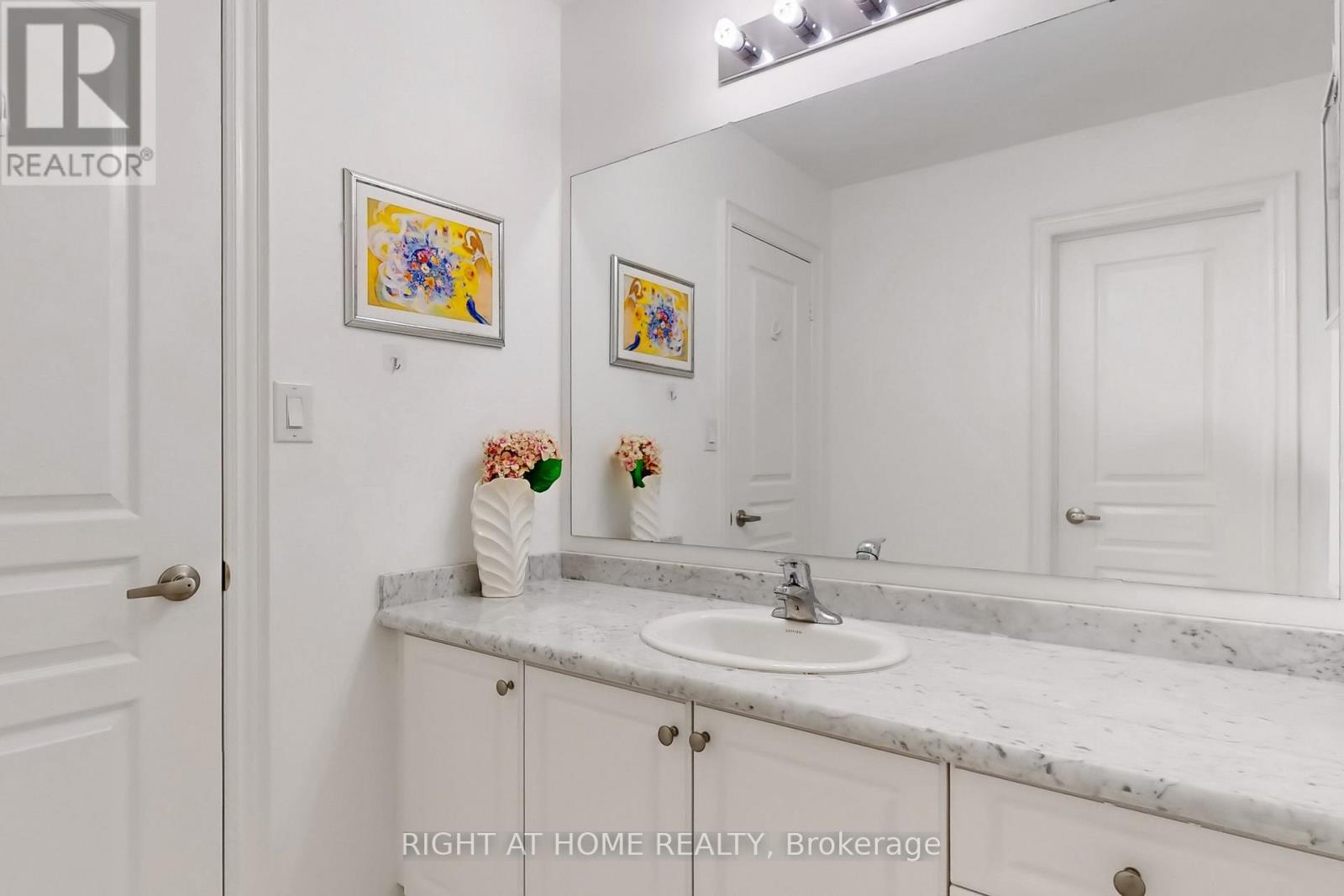 423 Grindstone Trail, Oakville, Ontario  L6H 0S1 - Photo 31 - W12524818