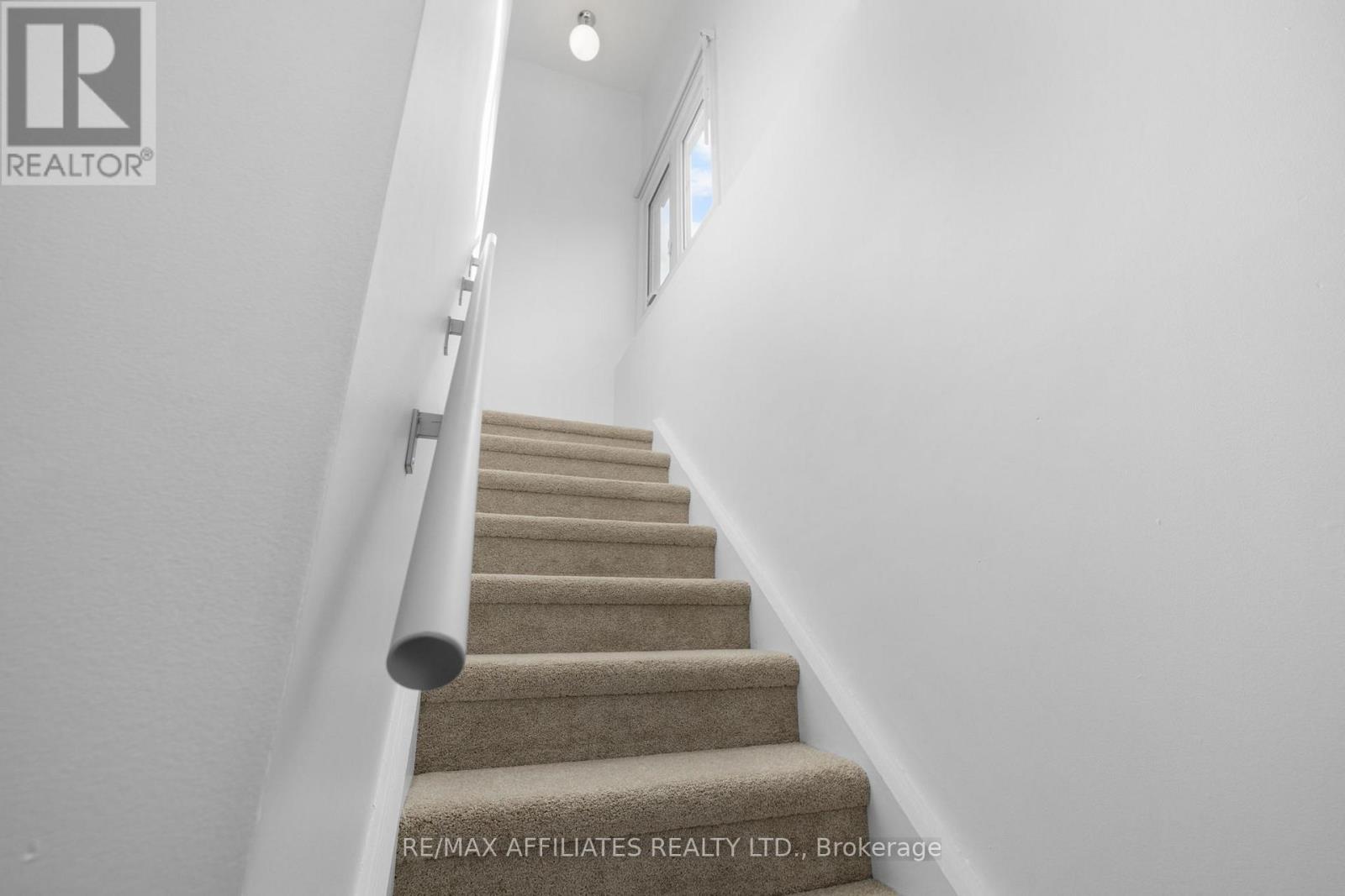 12 Selye Crescent, Ottawa, Ontario  K2K 1C9 - Photo 20 - X12524834