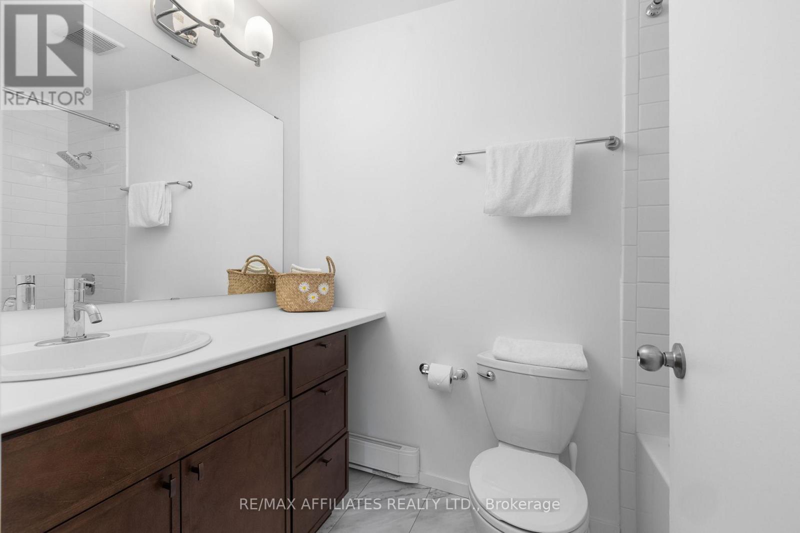 12 Selye Crescent, Ottawa, Ontario  K2K 1C9 - Photo 36 - X12524834