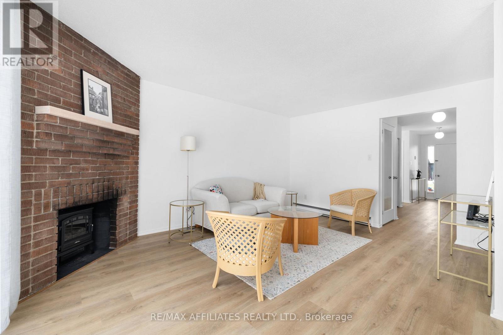 12 Selye Crescent, Ottawa, Ontario  K2K 1C9 - Photo 8 - X12524834