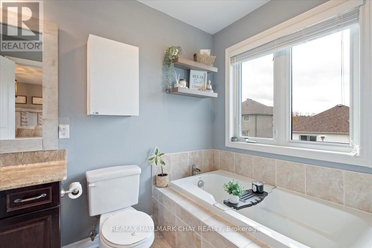 112 Silk Drive, Shelburne, Ontario  L9V 3E2 - Photo 27 - X12524828