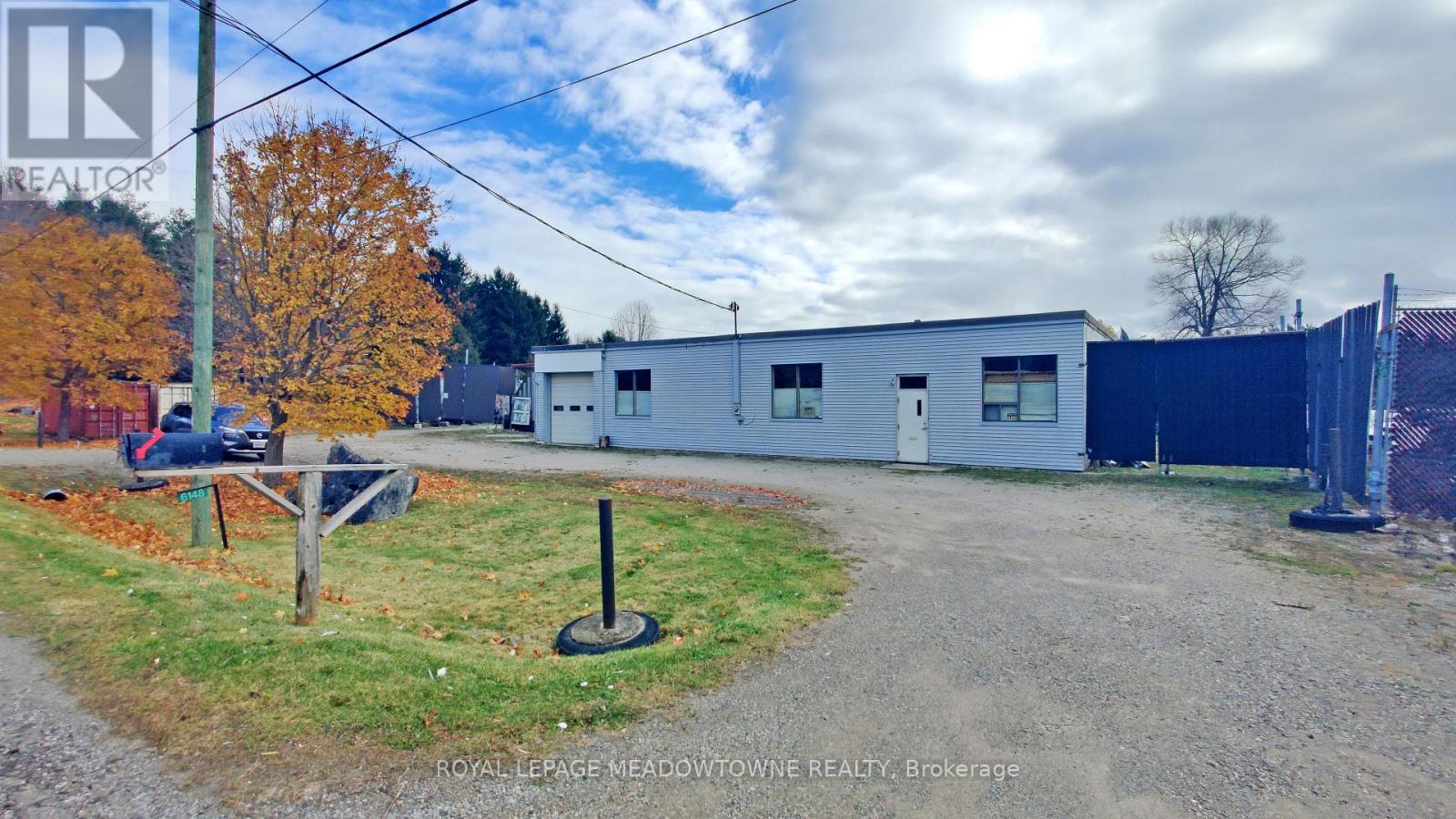 6148 32 Side Road, Halton Hills, Ontario  L7J 2L7 - Photo 3 - W12506828