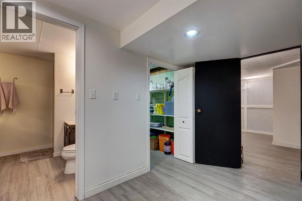 3608 58 Avenue Sw, Calgary, Alberta  T3E 5H6 - Photo 22 - A2252662