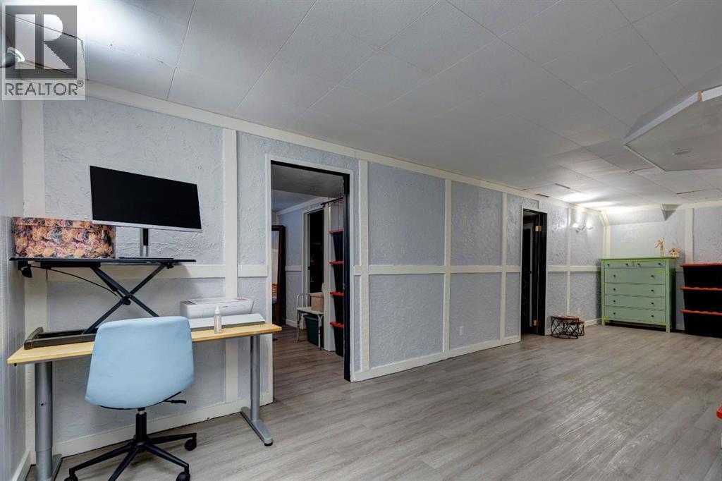 3608 58 Avenue Sw, Calgary, Alberta  T3E 5H6 - Photo 18 - A2252662