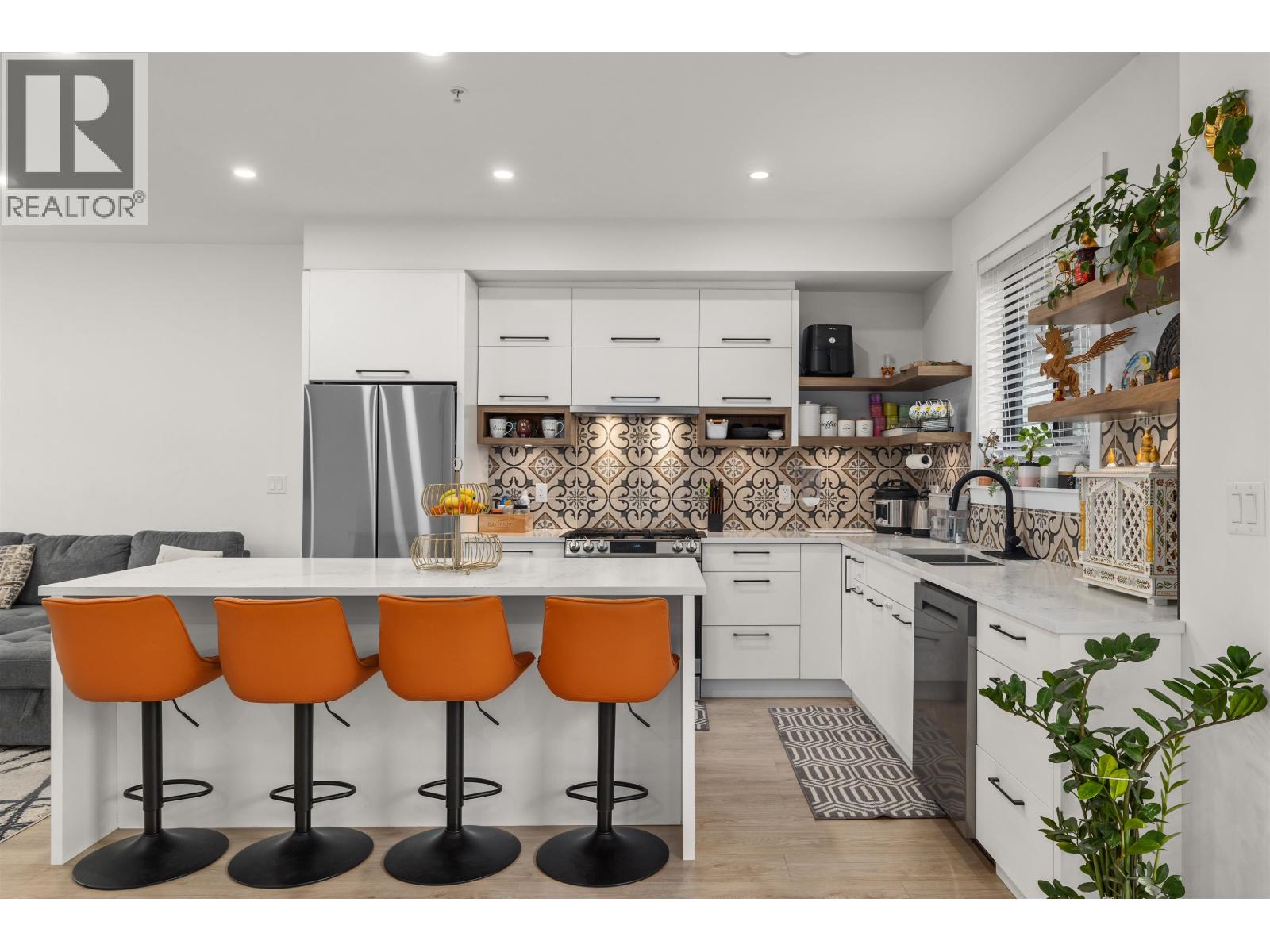 34 12018 237 STREET, Maple Ridge, British Columbia