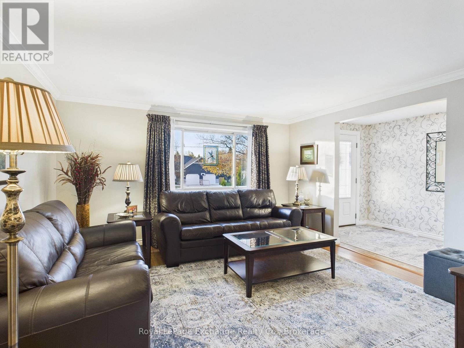 Third picture of 423 ADELAIDE STREET