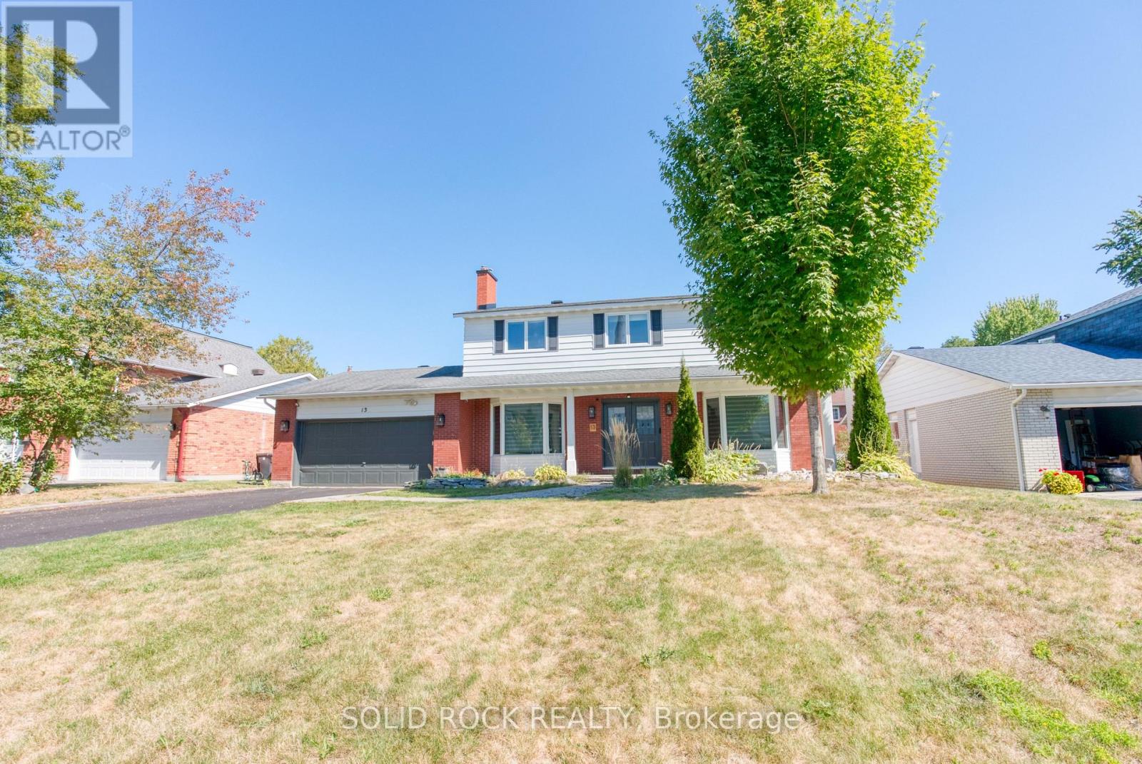 13 WEATHERWOOD CRESCENT, Ottawa, Ontario