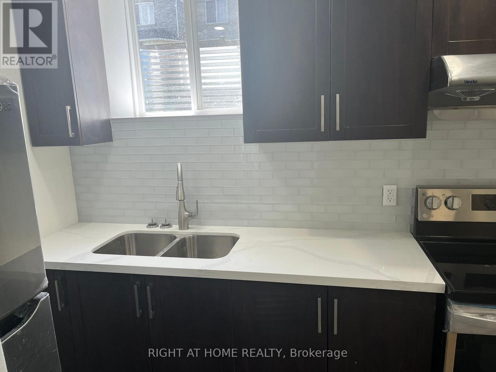 Bsmt - 58 Barnfield Crescent, Ajax, Ontario  L1Z 0T3 - Photo 8 - E12524830