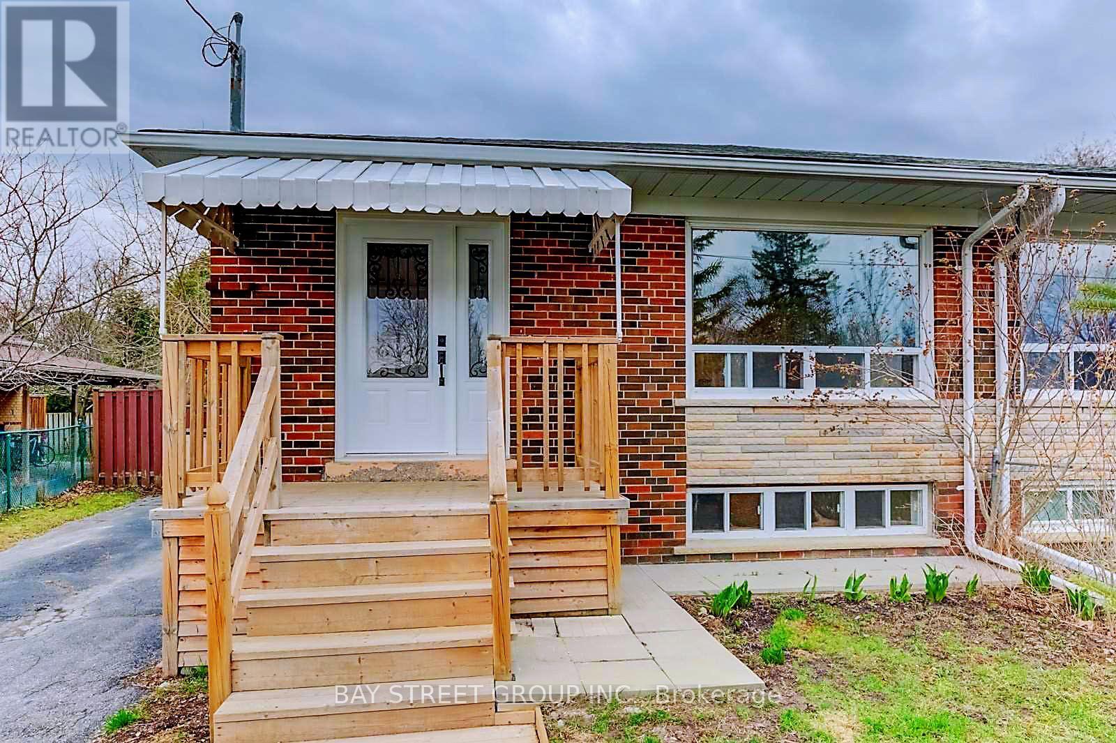 382 BLUE GRASS BOULEVARD, Richmond Hill, Ontario