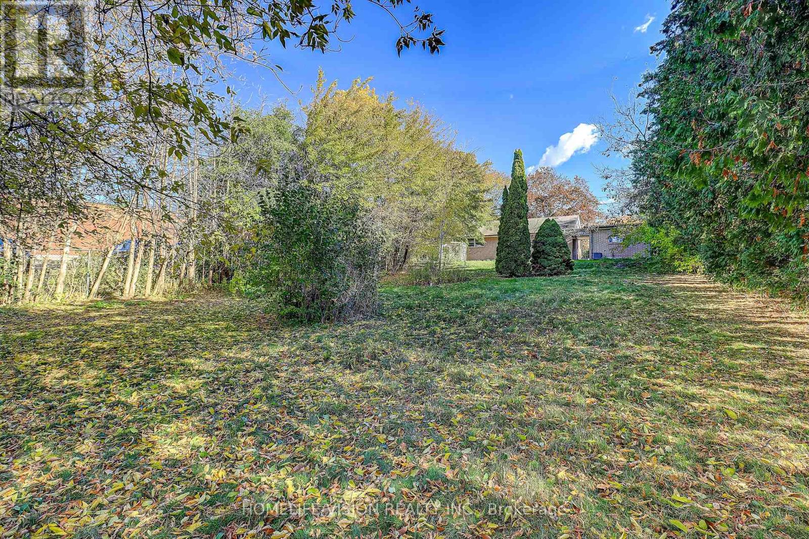 196 Garrard Road, Whitby, Ontario  L1N 3K6 - Photo 3 - E12459283