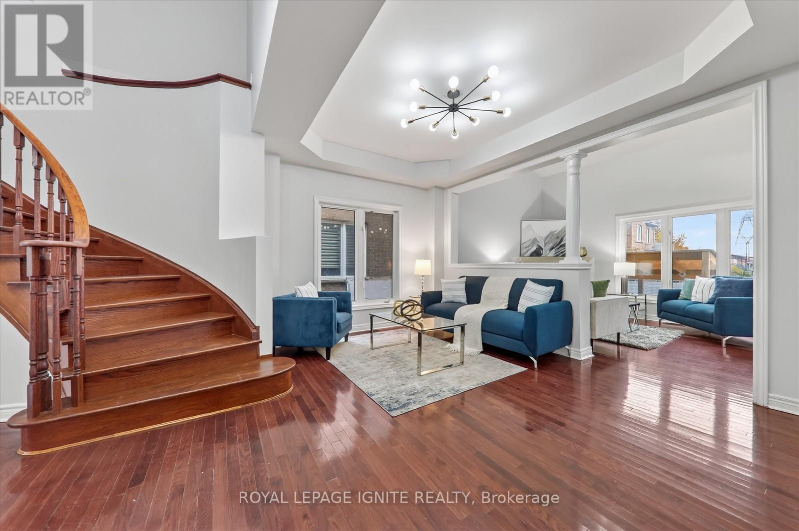 163 Seasons Drive, Toronto, Ontario  M1X 2E2 - Photo 4 - E12523650