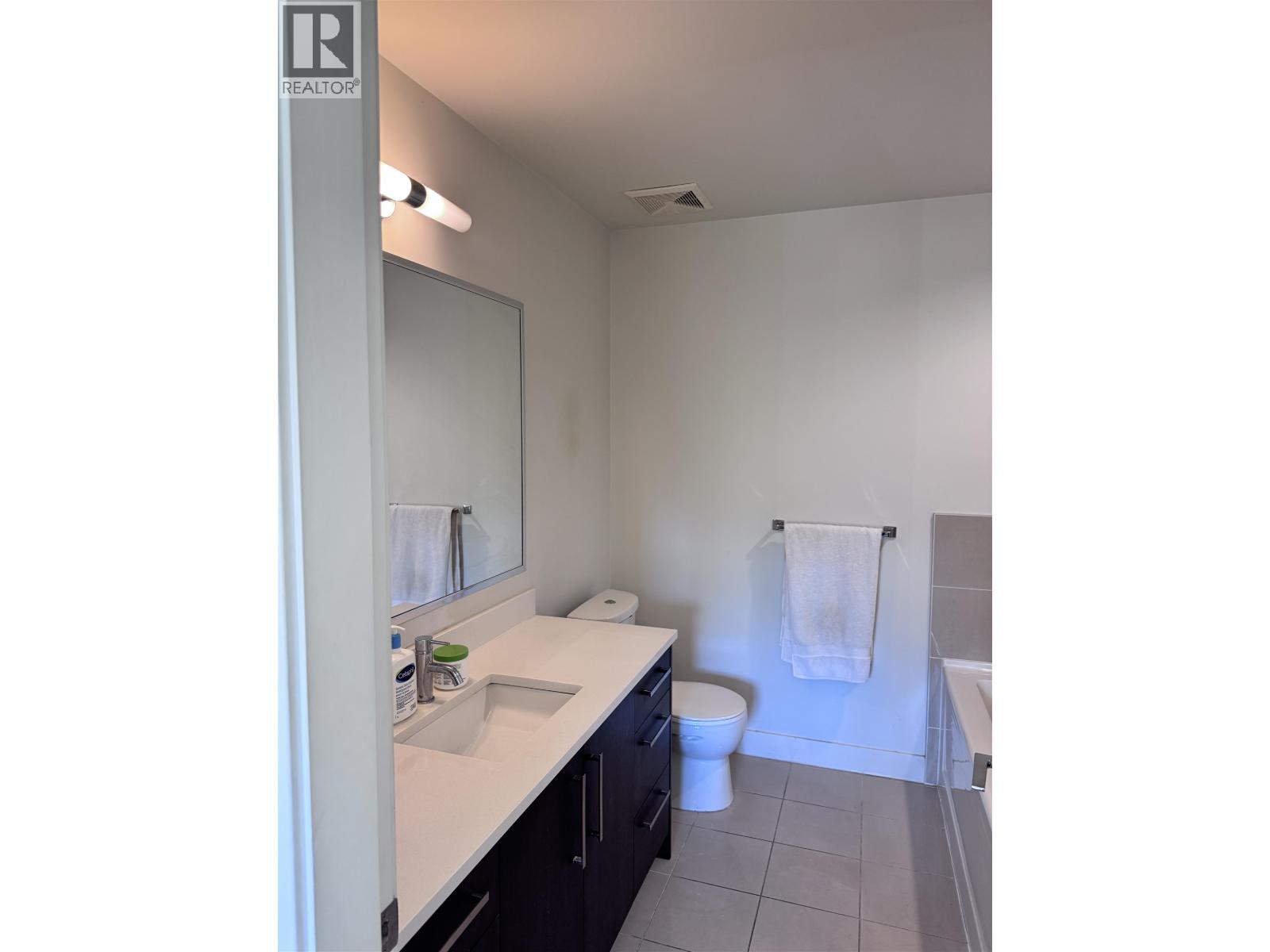 406 8485 New Haven Close, Burnaby, British Columbia  V5J 0B7 - Photo 7 - R3049325