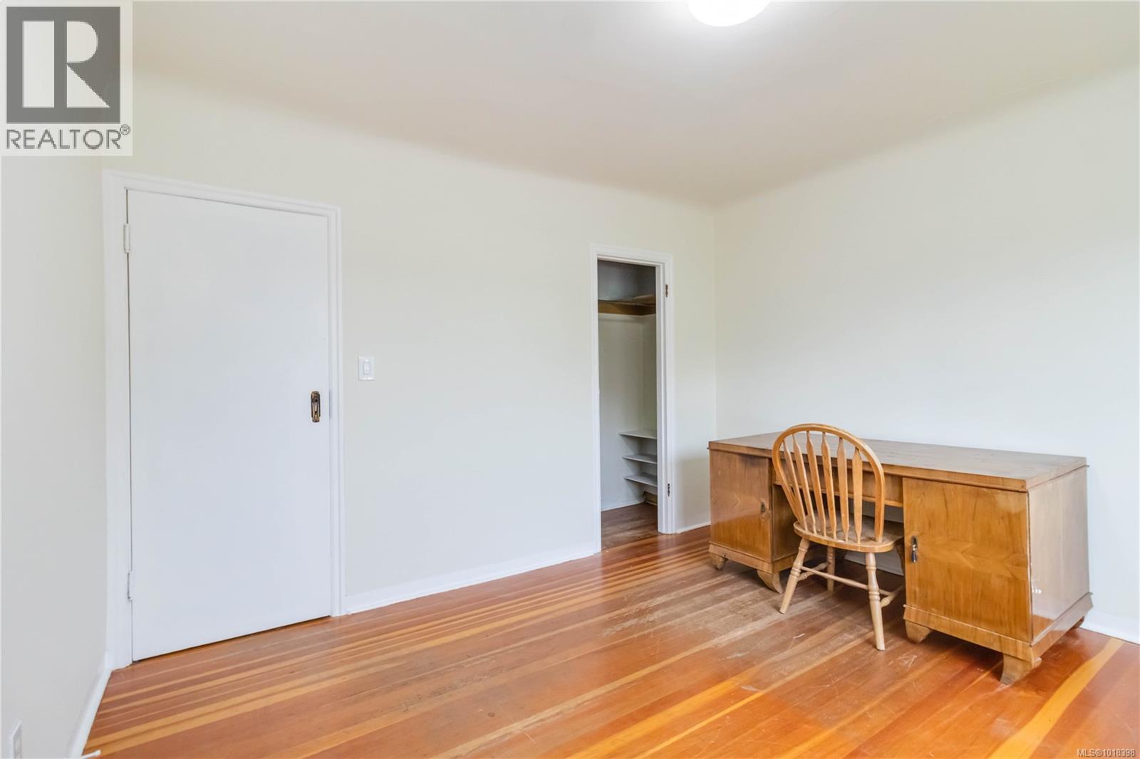 1835 Fernwood Rd, Victoria, British Columbia  V8T 2Y5 - Photo 29 - 1018398