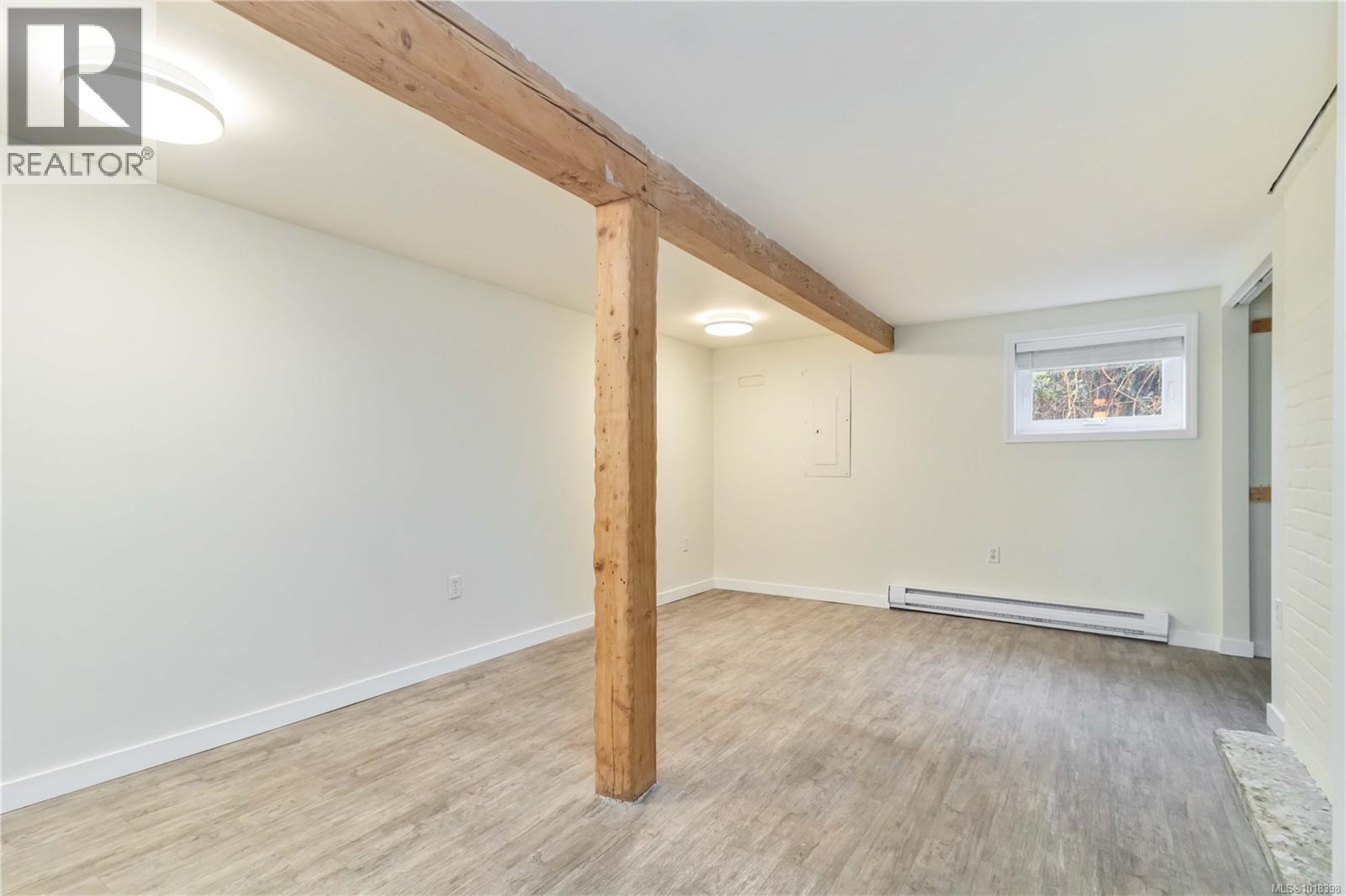 1835 Fernwood Rd, Victoria, British Columbia  V8T 2Y5 - Photo 42 - 1018398