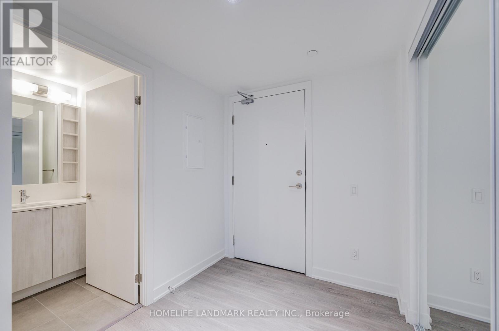 5611 - 8 Wellesley Street W, Toronto, Ontario  M4Y 0J5 - Photo 12 - C12524866