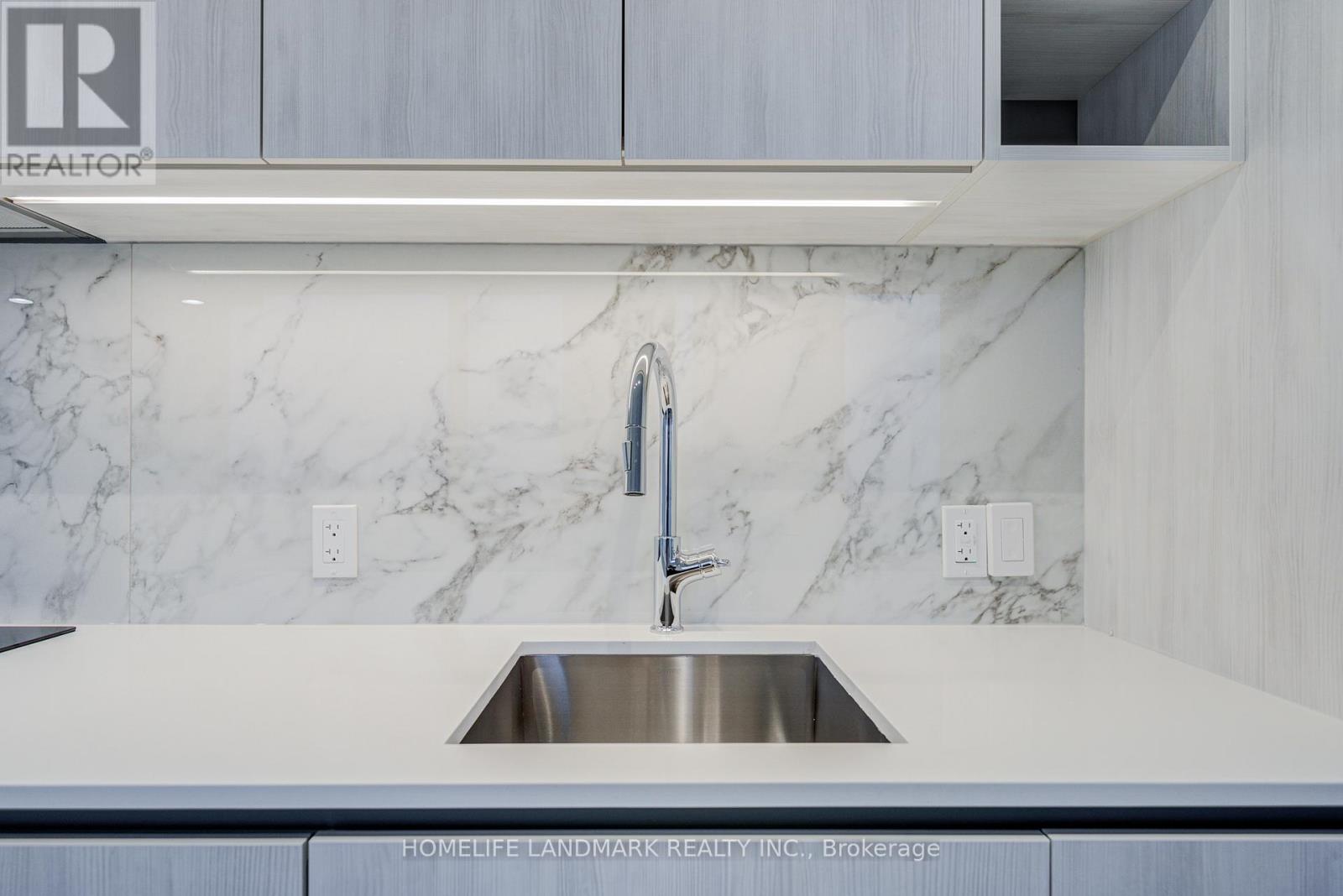 5611 - 8 Wellesley Street W, Toronto, Ontario  M4Y 0J5 - Photo 27 - C12524866