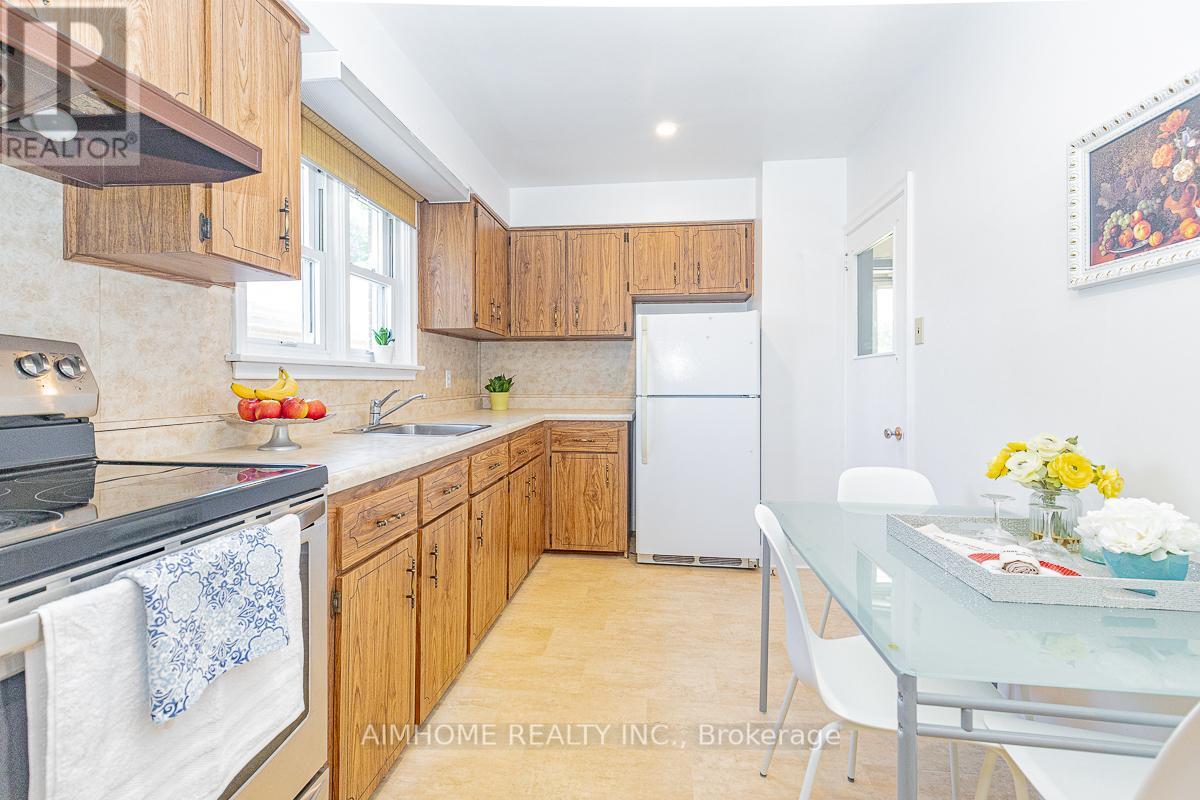 12 Canham Crescent, Toronto, Ontario M1S 2H6 - Photo 18 - E12524858