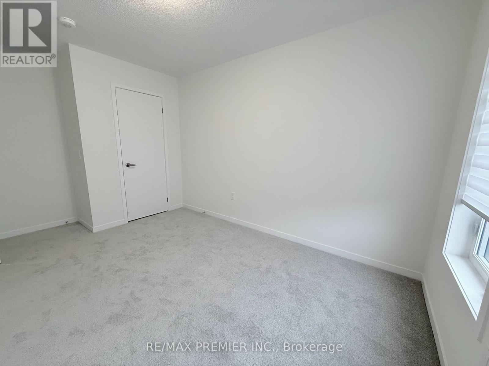 10 Kingbird Common, Cambridge, Ontario N1T 0H4 - Photo 22 - X12524832