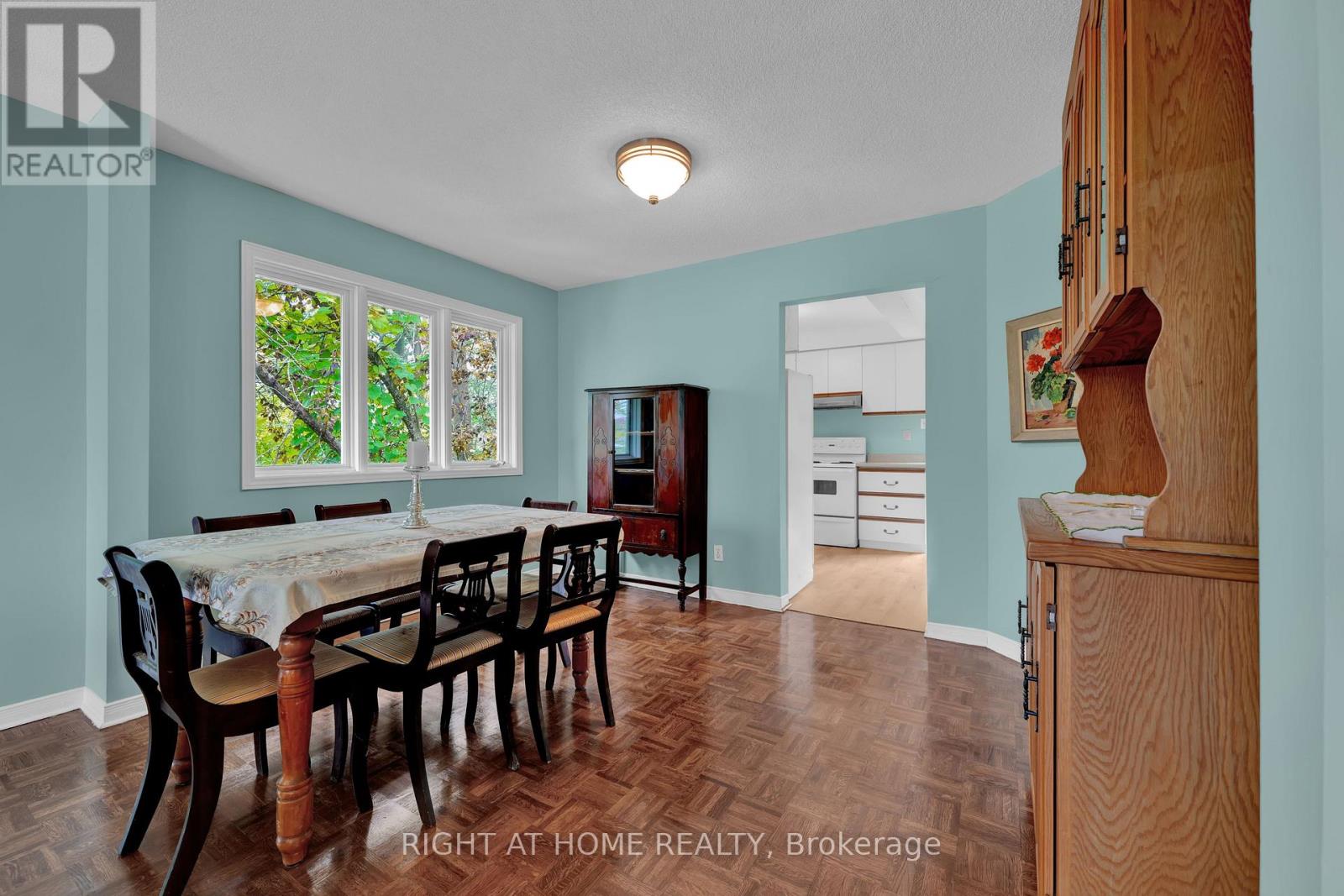 138 45th Street N, Wasaga Beach, Ontario L9Z 1Z2 - Photo 8 - S12524890