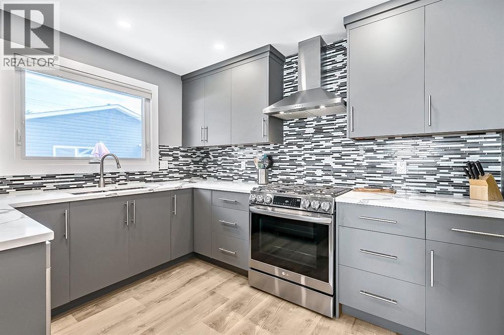 128 Queen Alexandra Close Se, Calgary, Alberta  T2J 3P8 - Photo 12 - A2262916