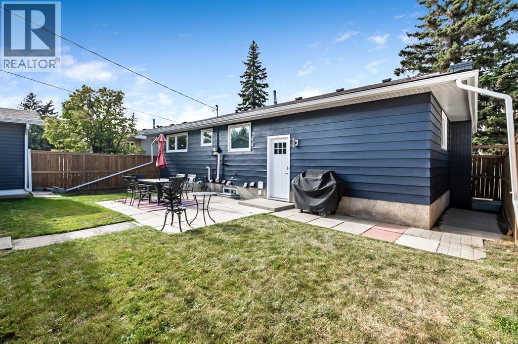 128 Queen Alexandra Close Se, Calgary, Alberta  T2J 3P8 - Photo 34 - A2262916