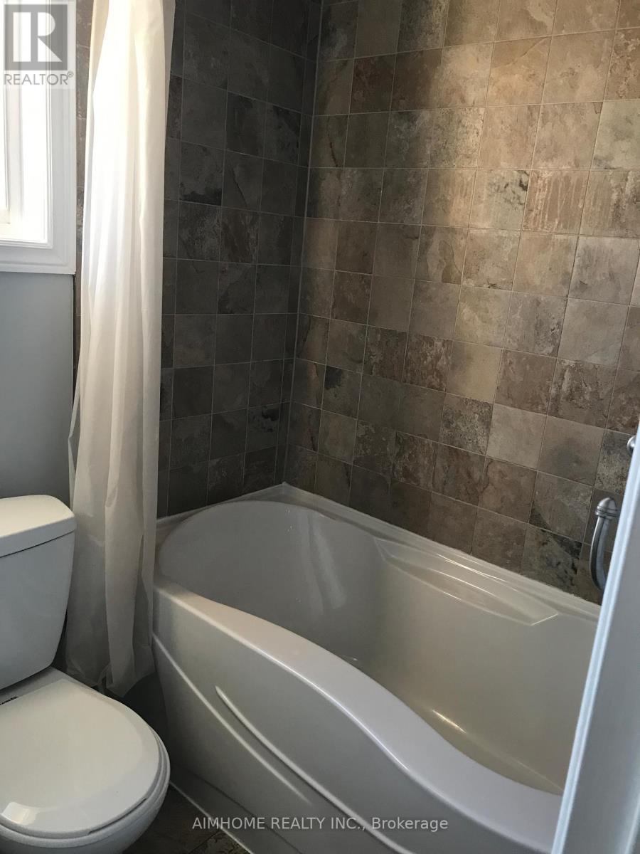 5095 Sunray Drive, Mississauga, Ontario L5R 2W2 - Photo 10 - W12524882