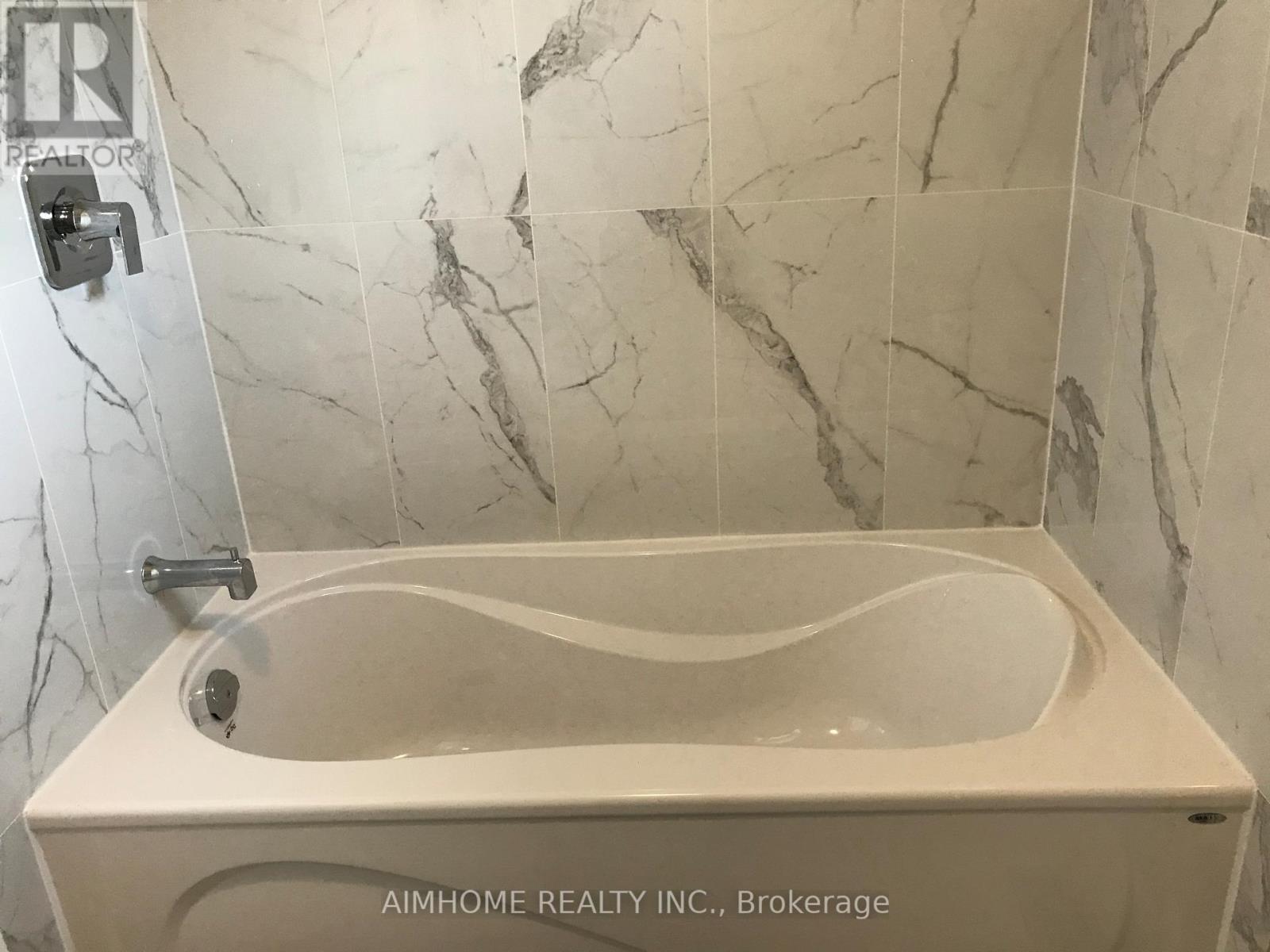 5095 Sunray Drive, Mississauga, Ontario L5R 2W2 - Photo 11 - W12524882