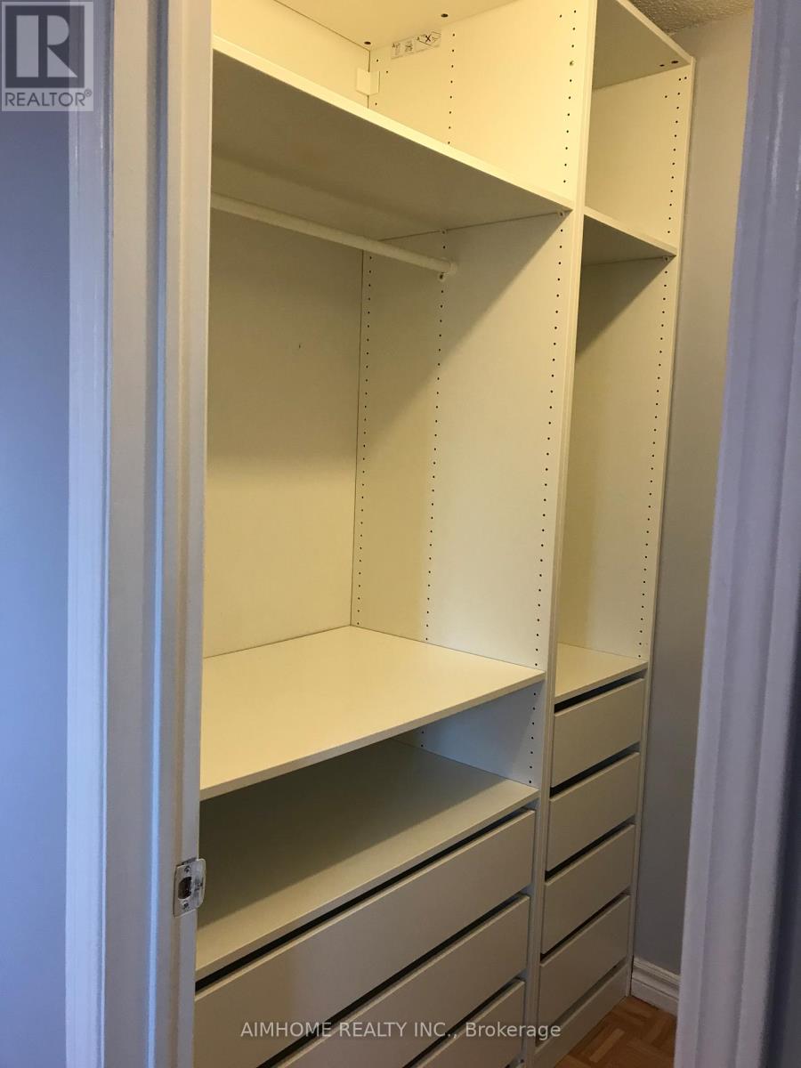 5095 Sunray Drive, Mississauga, Ontario L5R 2W2 - Photo 13 - W12524882