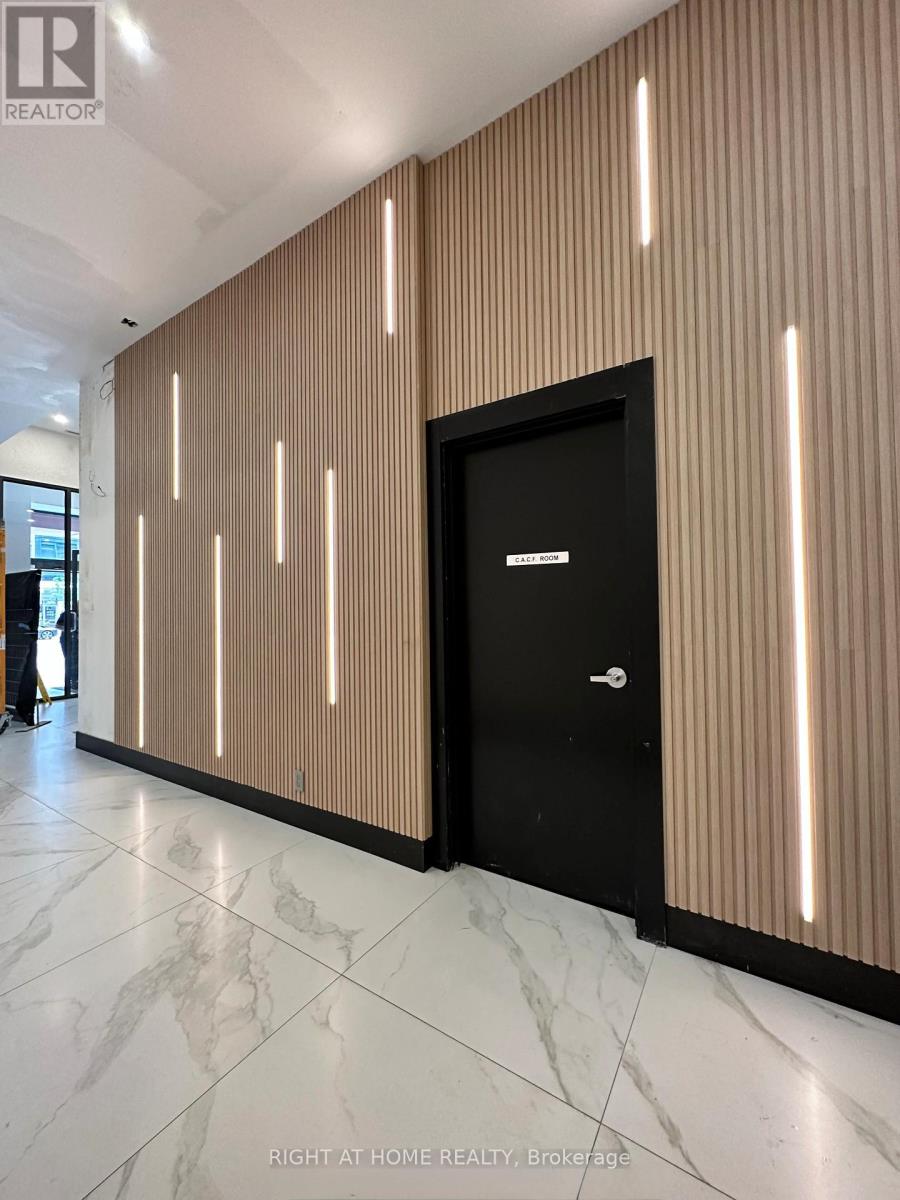 1806 - 4070 Confederation Parkway, Mississauga, Ontario L5B 0E9 - Photo 20 - W12524896