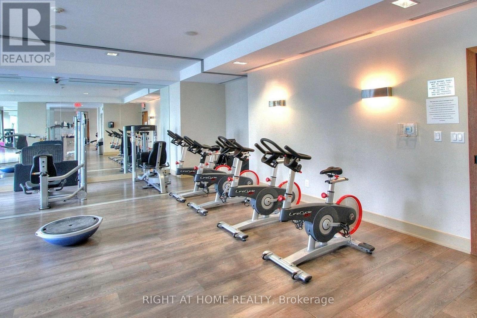 1806 - 4070 Confederation Parkway, Mississauga, Ontario L5B 0E9 - Photo 24 - W12524896