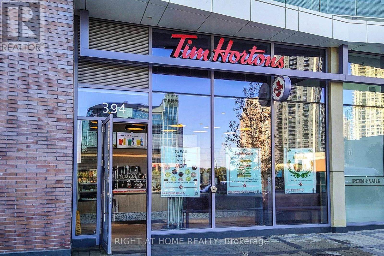 1806 - 4070 Confederation Parkway, Mississauga, Ontario L5B 0E9 - Photo 25 - W12524896