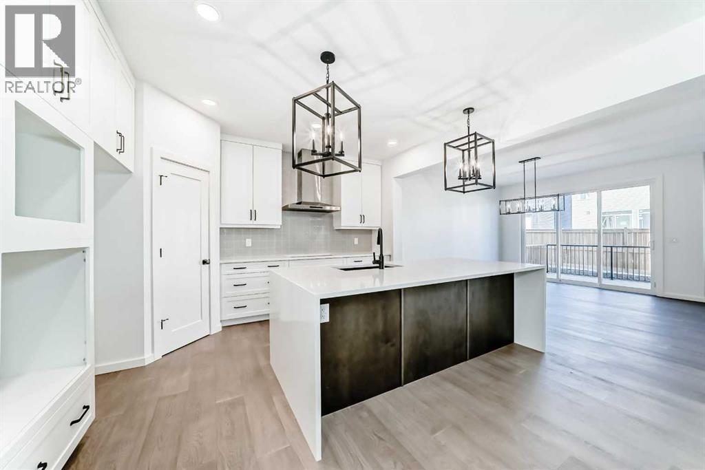 52 Creekside Path Sw, Calgary, Alberta  T2X 5W1 - Photo 8 - A2266517