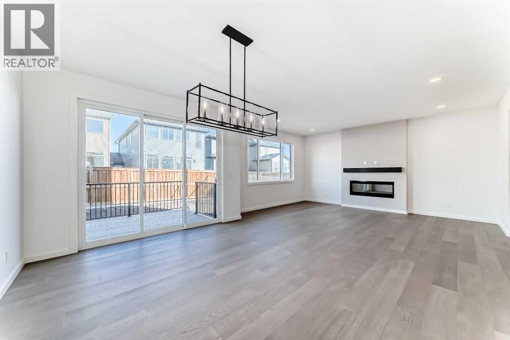 52 Creekside Path Sw, Calgary, Alberta  T2X 5W1 - Photo 12 - A2266517