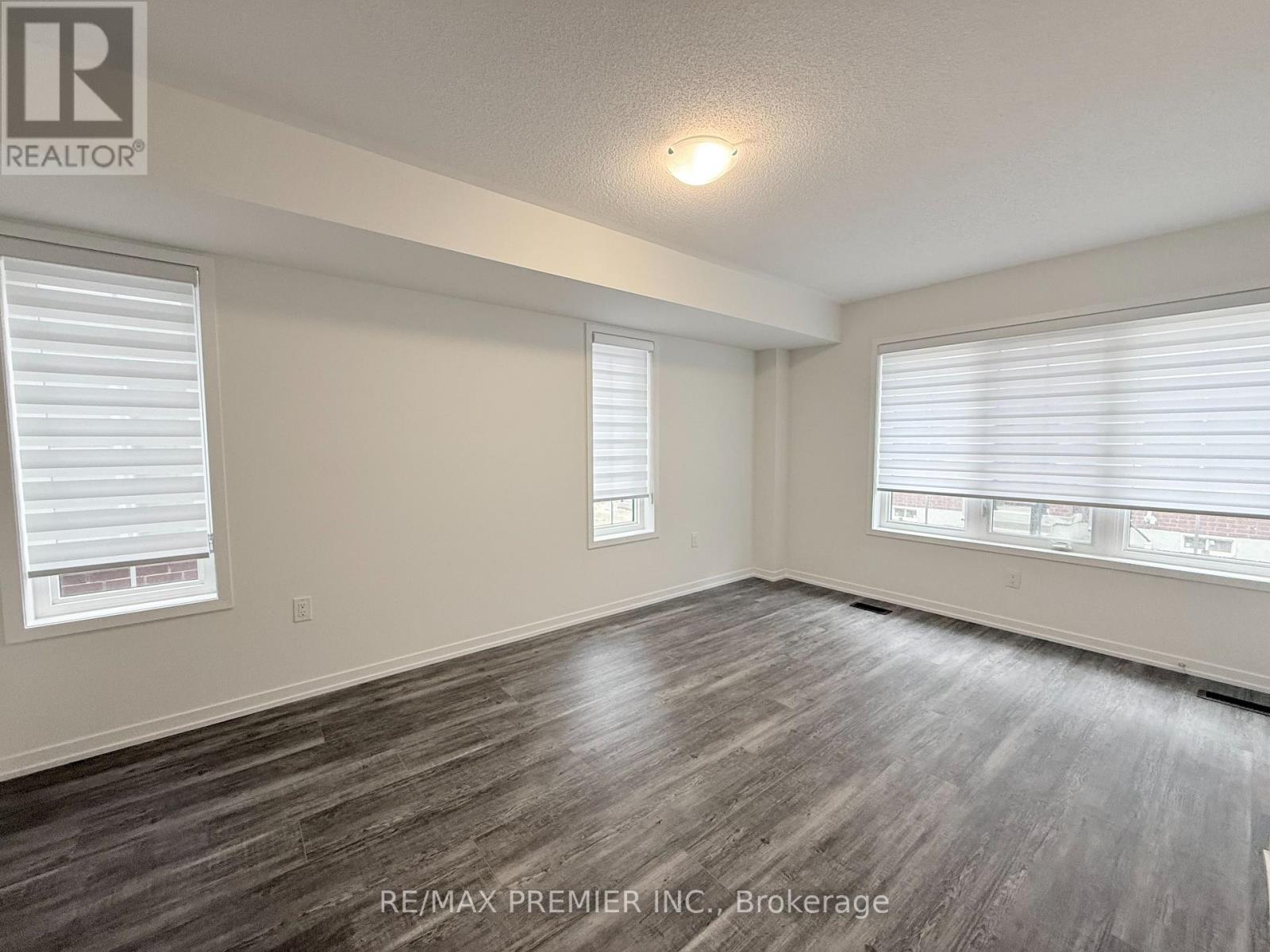 16 Kingbird Common, Cambridge, Ontario  N1T 0H4 - Photo 14 - X12524888