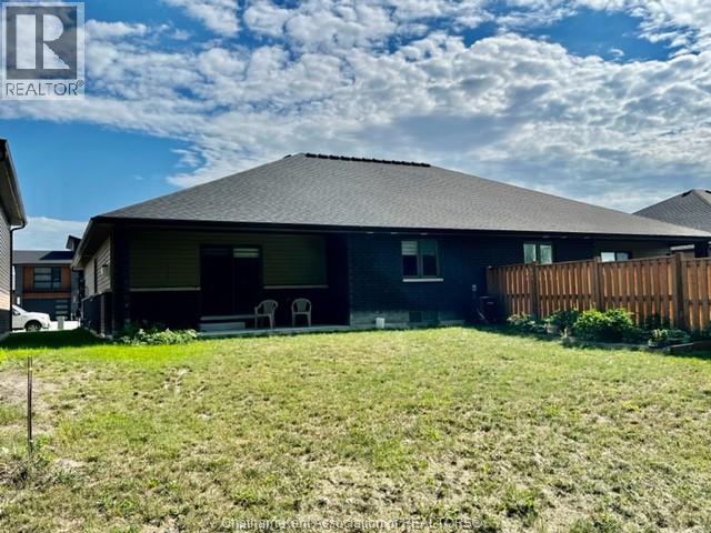 44 Churchill Park Road South West, Chatham, Ontario  N7M 0R8 - Photo 2 - 25015024