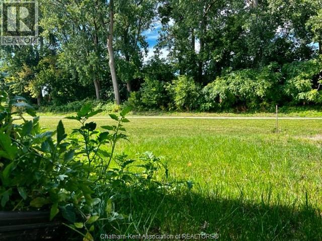 44 Churchill Park Road South West, Chatham, Ontario  N7M 0R8 - Photo 3 - 25015024