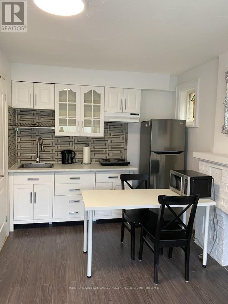 2518 Lake Shore Boulevard W, Toronto, Ontario  M8V 1E1 - Photo 3 - W12507626