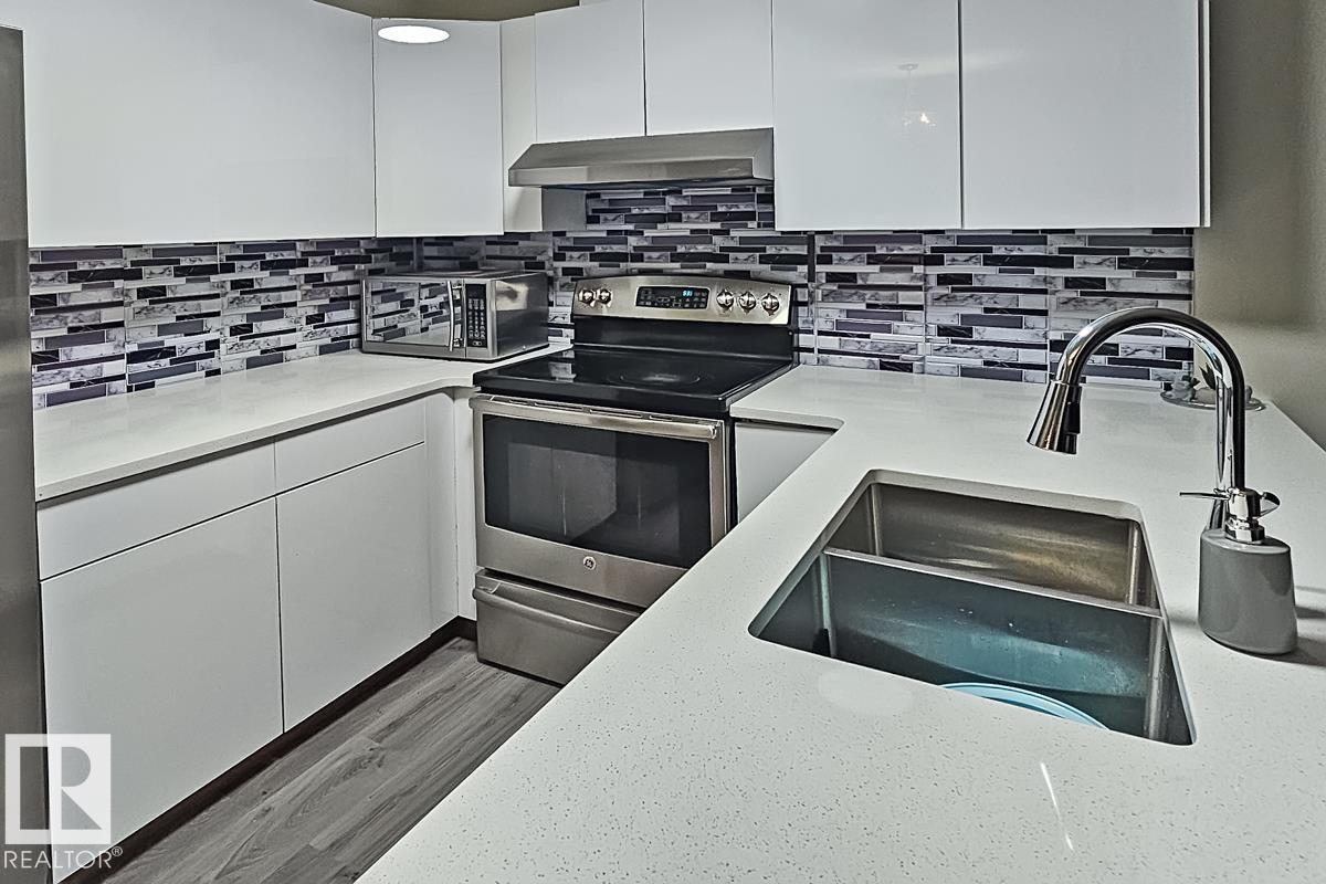 5531 163 Av Nw, Edmonton, Alberta  T5Y 3L2 - Photo 11 - E4465173